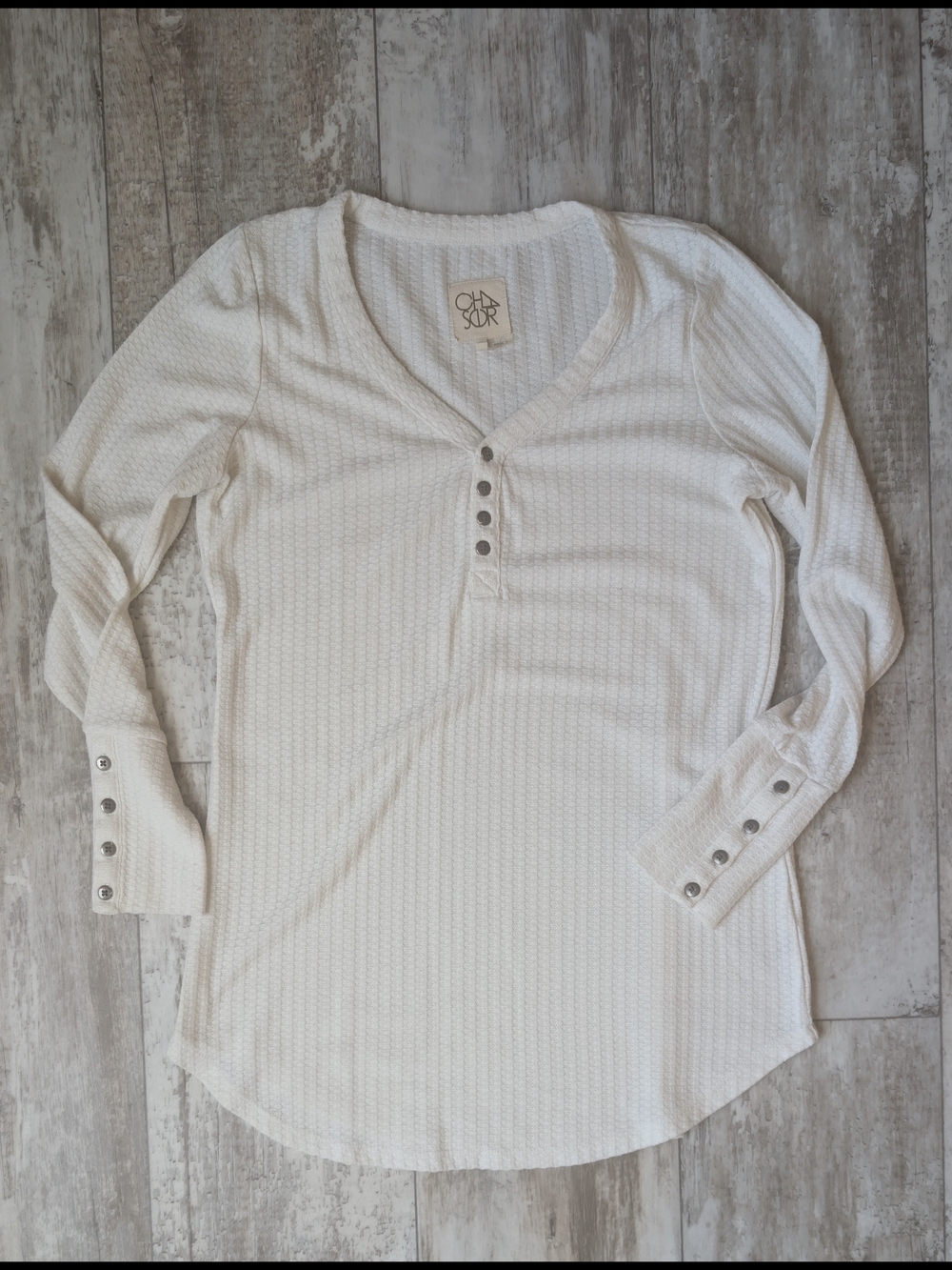 Cozy Cream Long-Sleeve Henley Top with Button Cuffs Like New